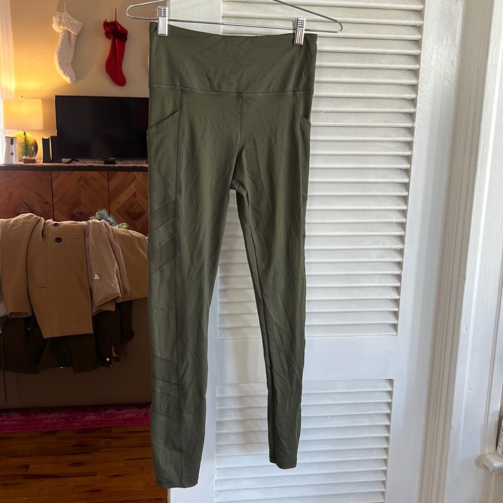 Forever 21 Olive Green Leggings (Size XS)
